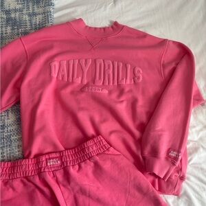 Brand new daily drills set in the color cheeks. Never worn but perfect condition